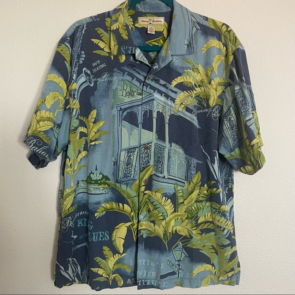 🌴Tommy Bahama Silk Button Down🌴EUC